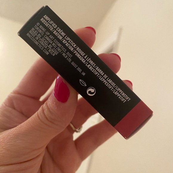 MAC 🎀 Best Seller Amplified lipstick “So You” Full size NIB - Picture 9 of 9